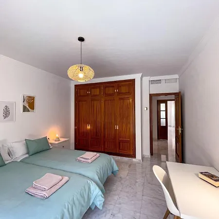 Vista Heated Pool, Bbq, Parking, Ping-pong Villa Malaga