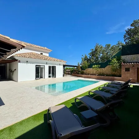 Villa Vista Heated Pool, Bbq, Parking, Ping-pong Malaga