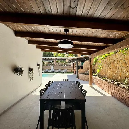 Vista Heated Pool, Bbq, Parking, Ping-pong
