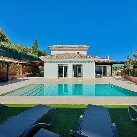 Vista Heated Pool, Bbq, Parking, Ping-pong